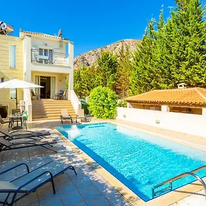  Villa Ismini
