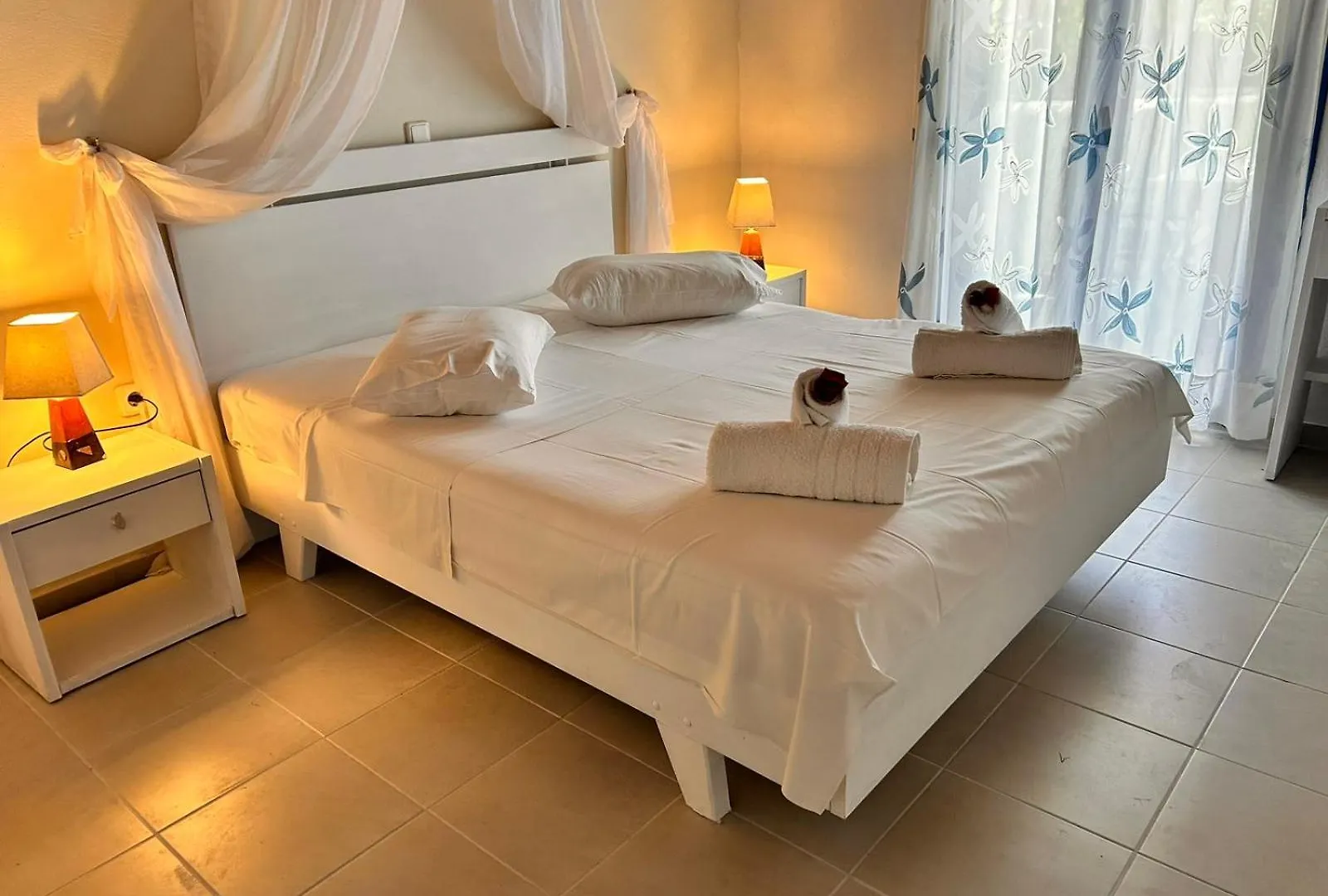 Dreams Apartments - Katelios,Santa Barbara Beach